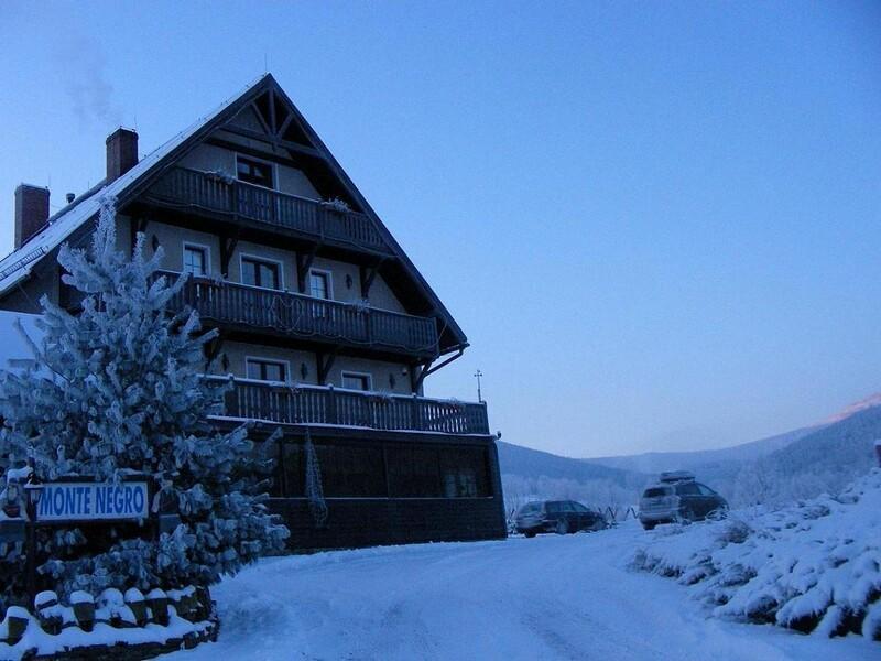 Monte Negro Bed and Breakfast Lądek-Zdrój Exteriör bild